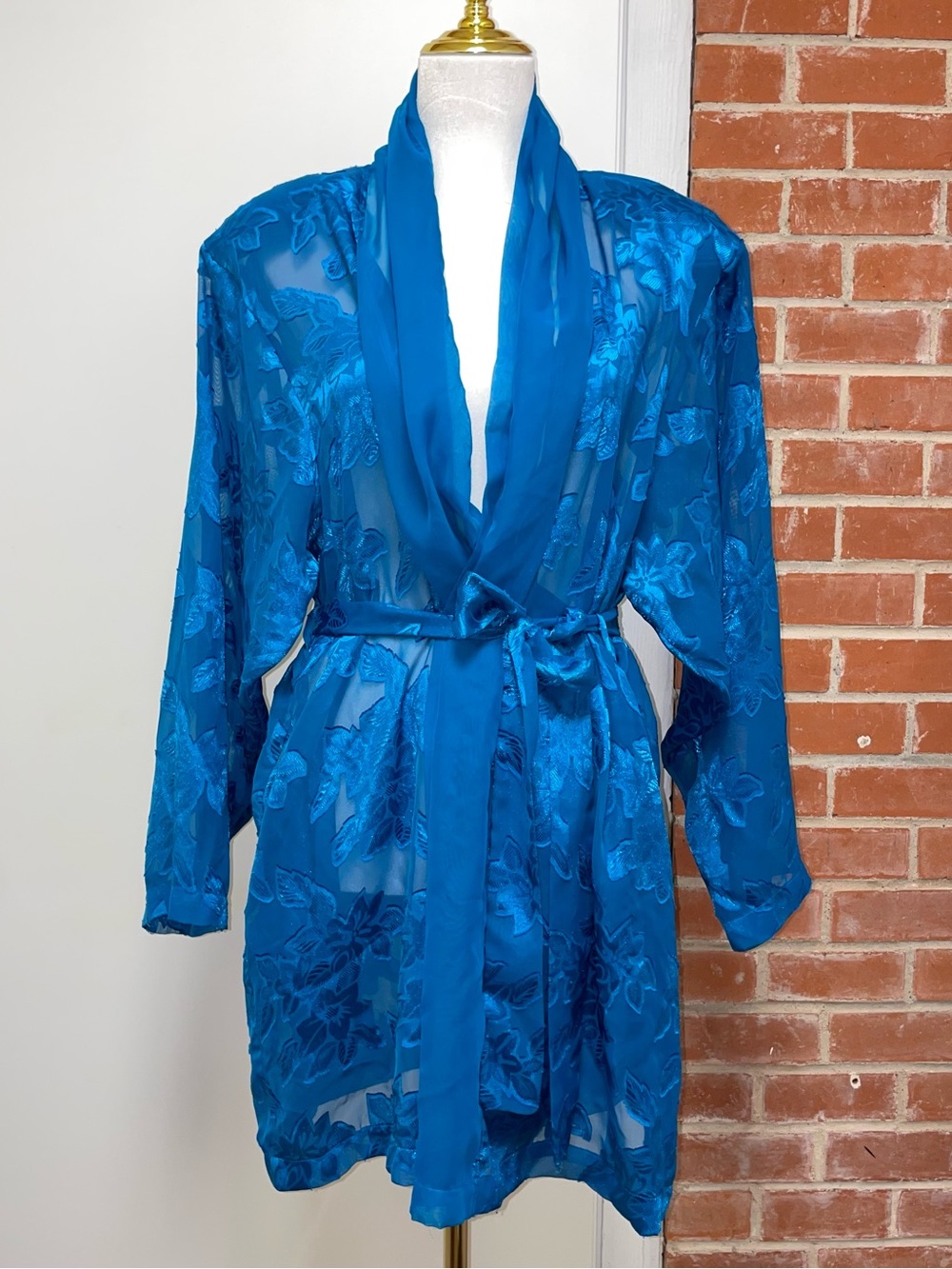 Vintage Victoria’s Secret Gold Label Robe!